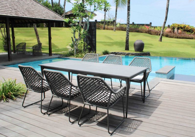 Kona table